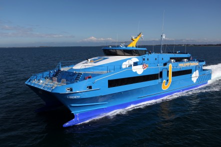 catamaran passenger ferry manufacturers