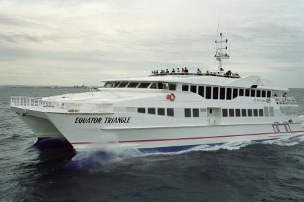 catamaran passenger ferry manufacturers