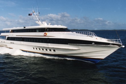 catamaran passenger ferry manufacturers