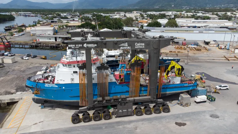 Image of Austal's mobile boat hoist at Austal's Cairns Service Centre