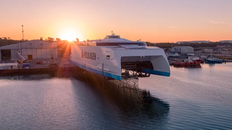 AUSTAL-0043-SKYPERTH.COM MR.jpg