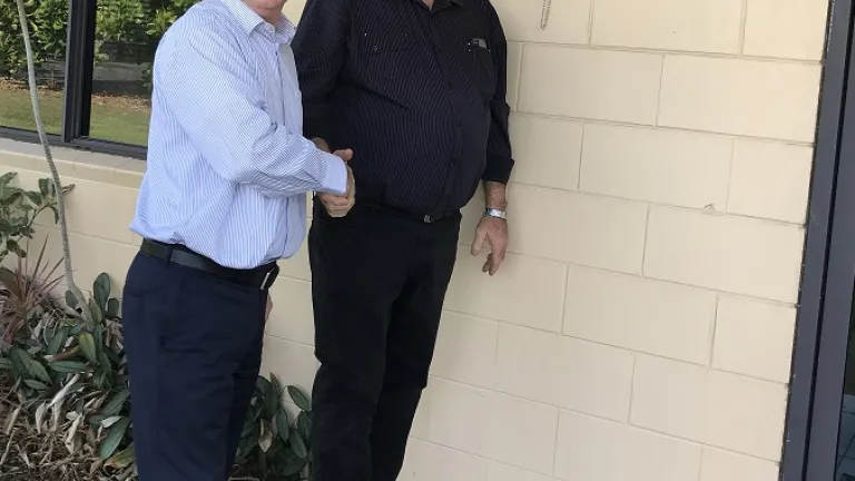 Davyd and Warren Entsch.jpg