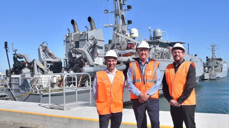 Engineers Australia with Gordon B at Austal Henderson.jpg