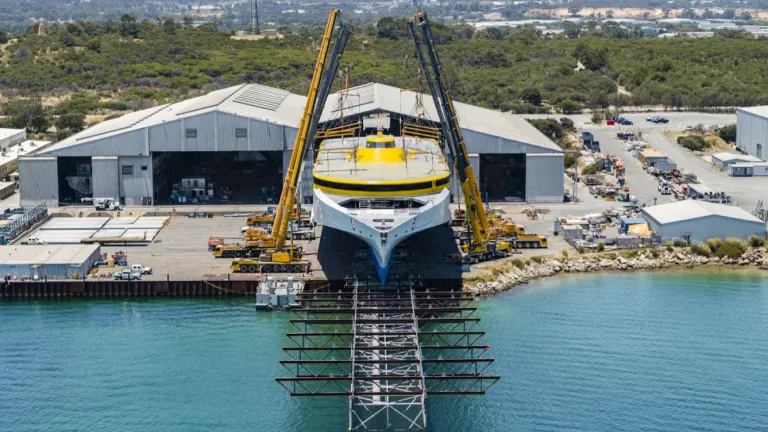 H394 lift and rollout low res 2.JPG