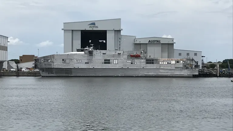 180612 EPF 10 docked (3).jpg